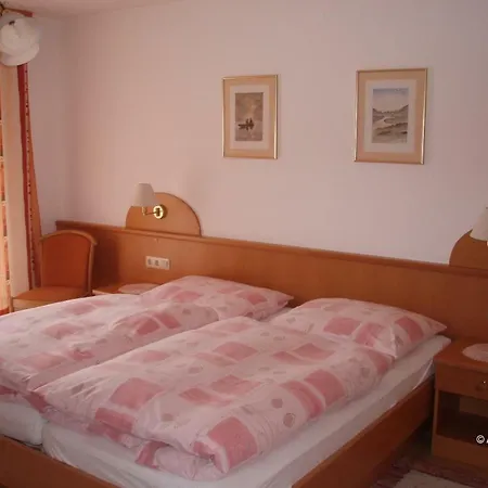 게스트하우스 Gaestehaus Lanzinger 3*