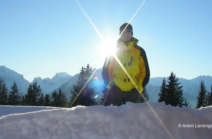 Gaestehaus Lanzinger Casa de hóspedes 3*