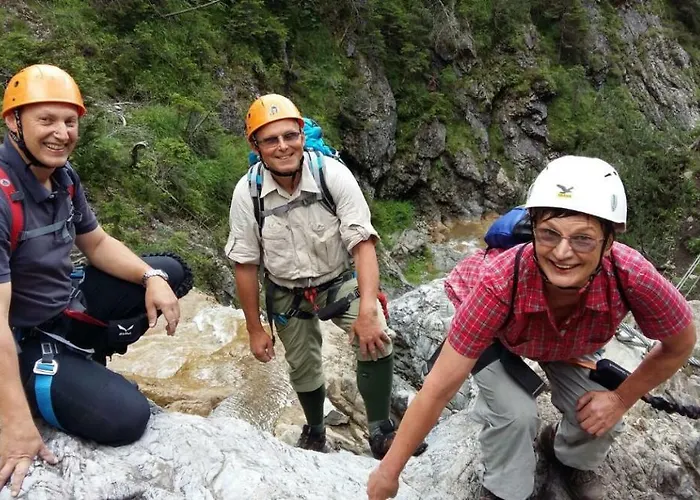 Gaestehaus Lanzinger Casa de hóspedes Liesing